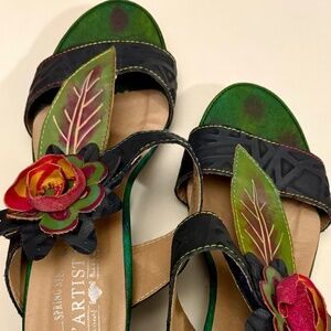 L'Artiste By Spring Step Leigh Wedge Navy/Green Sandals, Size 41 Like new